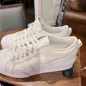 Adidas platform sneakers Nizza size 9 1/2 White